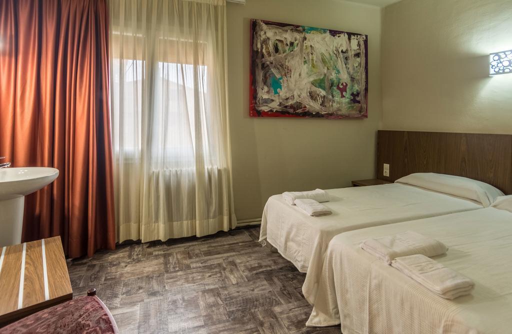 Hostal Sant Miquel Balaguer Exterior foto